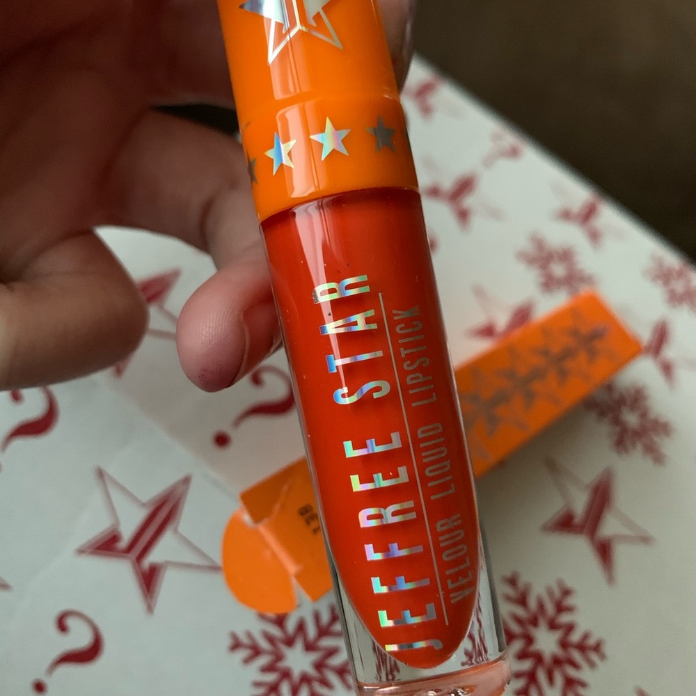 Jeffree Star Coral Fixation Liquid Lipstick